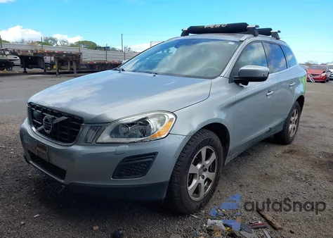 2012 Volvo Xc60 3.2/3.2 Platinum/3.2 Premier/3.2 Premier Plus из США, поврежденный, VIN YV4940DL2C2301391
